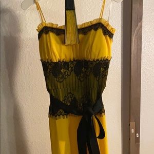 Black and yellow maxi gown. Gorgeous!